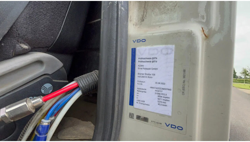 MAN 26.464 F2000 MAN 26.460 - Самосвал: фото 3 MAN 26.464 F2000 MAN 26.460 - Самосвал: фото 3