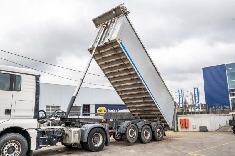 Fliegl SDS01-ALU-32m3 - Самосвальный полуприцеп: фото 1 Fliegl SDS01-ALU-32m3 - Самосвальный полуприцеп: фото 1