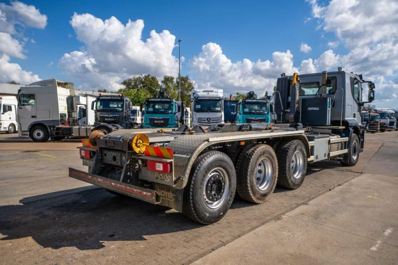 Iveco X-WAY 460 - Крюковой мультилифт: фото 4 Iveco X-WAY 460 - Крюковой мультилифт: фото 4