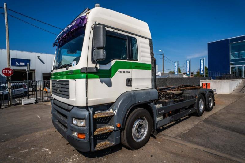 MAN TGA 26.430 LL - Крюковой мультилифт: фото 1 MAN TGA 26.430 LL - Крюковой мультилифт: фото 1