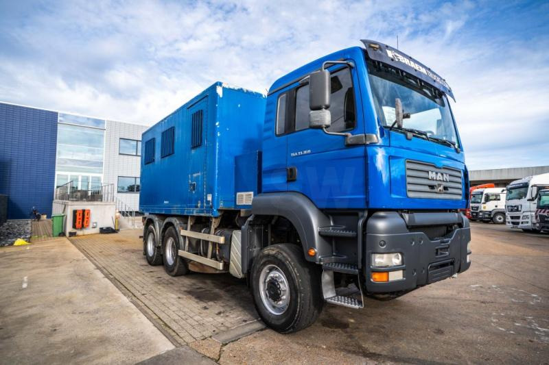 MAN TGA 33.363 FDAK- 6x6 + LABO - Грузовик с закрытым кузовом: фото 2 MAN TGA 33.363 FDAK- 6x6 + LABO - Грузовик с закрытым кузовом: фото 2