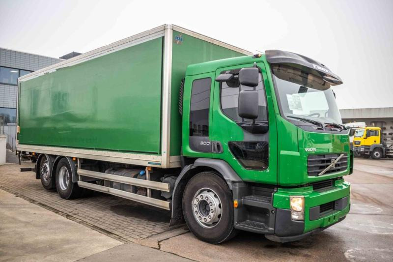 Volvo FE 300-6x2 - Грузовик с закрытым кузовом: фото 2 Volvo FE 300-6x2 - Грузовик с закрытым кузовом: фото 2