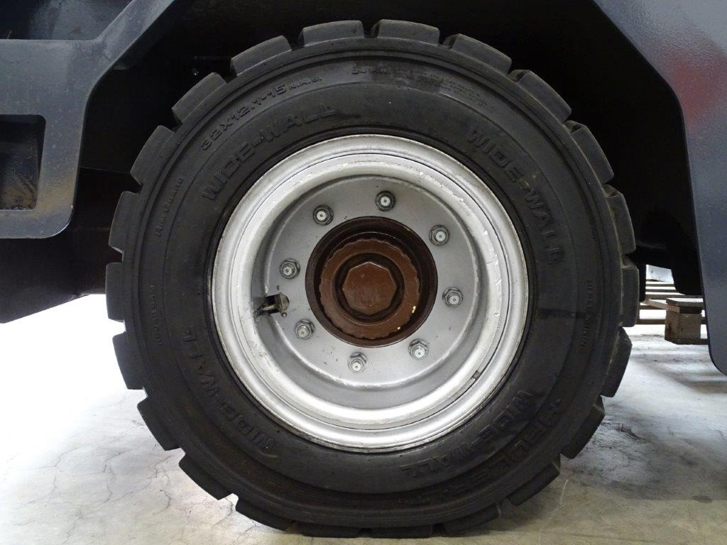 Baumann EGX50/14/75TR - TRIPLEX - Боковой погрузчик: фото 2 Baumann EGX50/14/75TR - TRIPLEX - Боковой погрузчик: фото 2