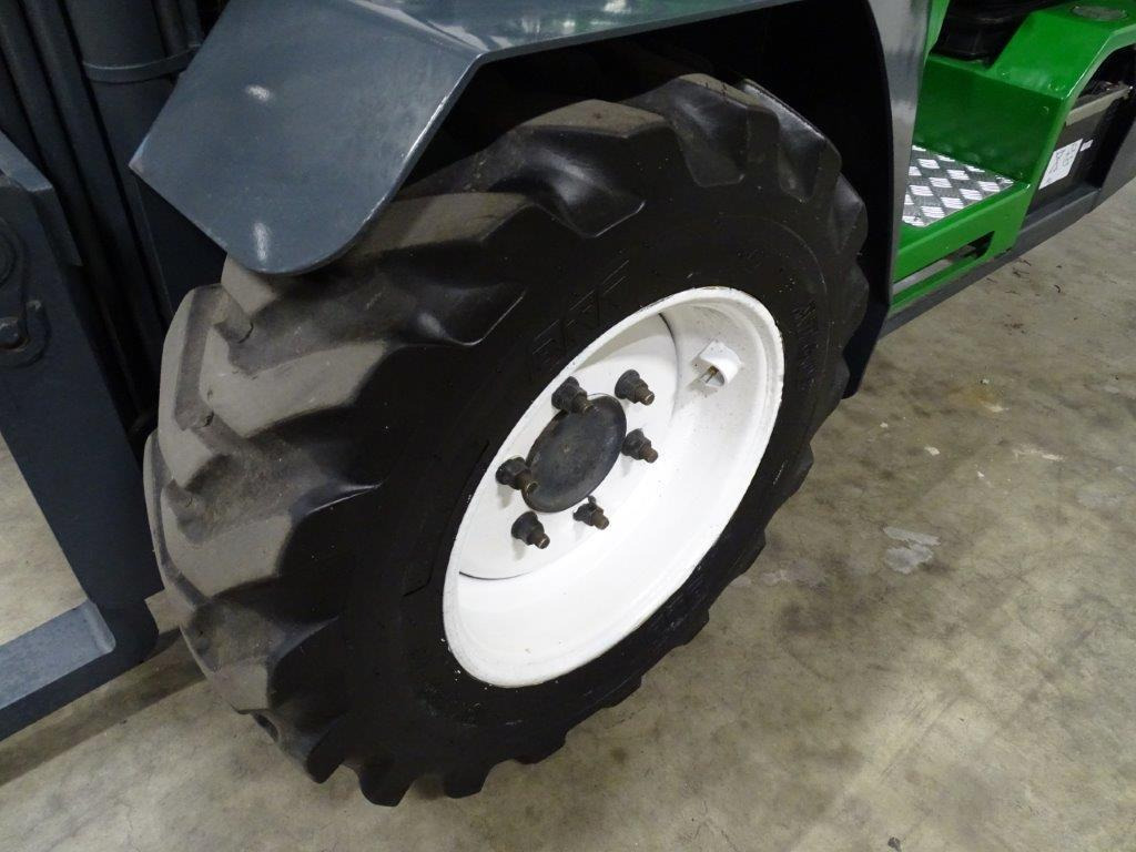 Combilift COMBI-RT - TRIPLEX - Внедорожный погрузчик: фото 2 Combilift COMBI-RT - TRIPLEX - Внедорожный погрузчик: фото 2