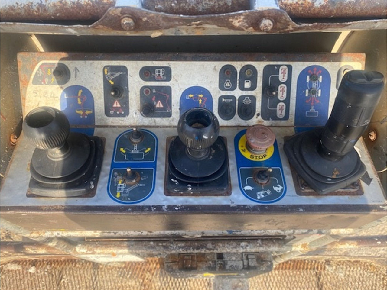 Коленчатый подъемник MANITOU 160ATJ EJE OSCILANTE: фото 13 Коленчатый подъемник MANITOU 160ATJ EJE OSCILANTE: фото 13