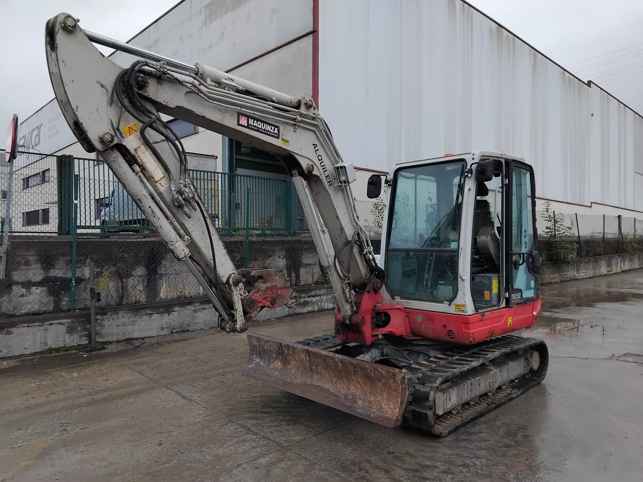 TAKEUCHI TB250 - Мини-экскаватор: фото 2 TAKEUCHI TB250 - Мини-экскаватор: фото 2