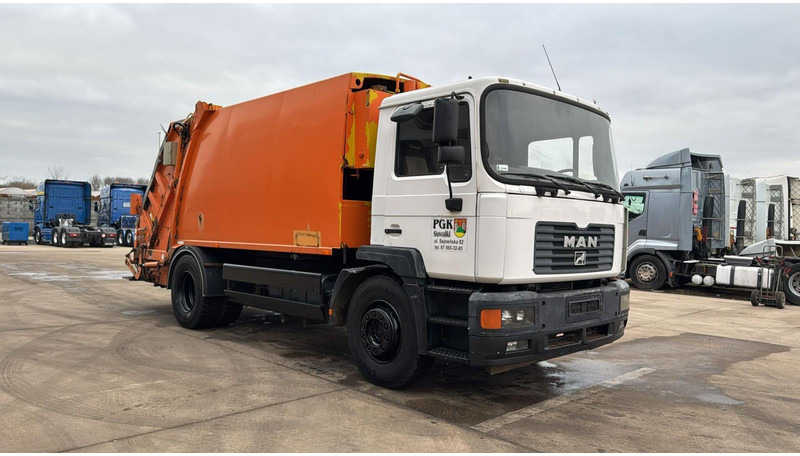 MAN F2000 (GARBAGE TRUCK / TOP CONDITION / 6 CYLINDER / MANUAL GEARBOX) - Мусоровоз: фото 3 MAN F2000 (GARBAGE TRUCK / TOP CONDITION / 6 CYLINDER / MANUAL GEARBOX) - Мусоровоз: фото 3