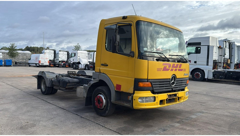 Mercedes-Benz Atego 815 (BOITE MANUELLE / MANUAL GEARBOX) - Грузовик-шасси: фото 2 Mercedes-Benz Atego 815 (BOITE MANUELLE / MANUAL GEARBOX) - Грузовик-шасси: фото 2