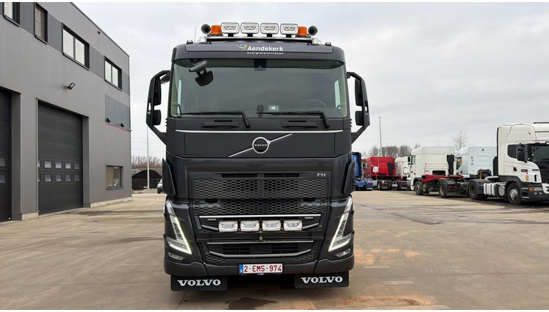 Volvo FH 500 (NEW TRUCK / 3300 KM / YEAR 2025 / 6X4 / PALFINGER SYSTEM) - Крюковой мультилифт: фото 2 Volvo FH 500 (NEW TRUCK / 3300 KM / YEAR 2025 / 6X4 / PALFINGER SYSTEM) - Крюковой мультилифт: фото 2