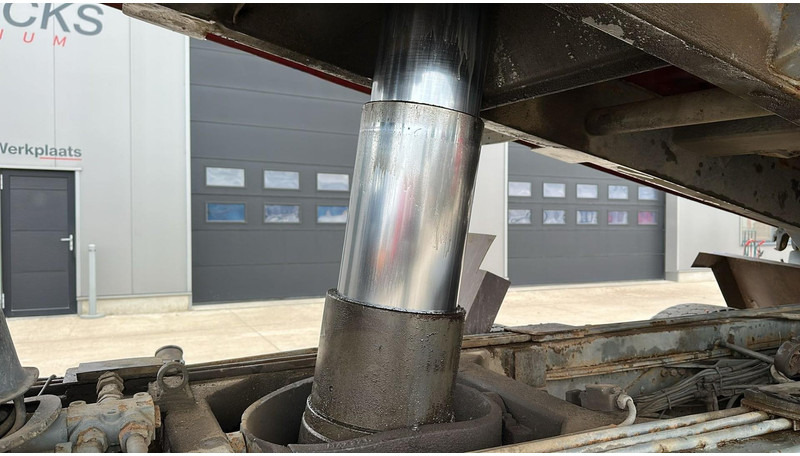 Самосвал Volvo FL 12.380 (8X4 /STEEL SUSP. / BOITE MANUELLE / MANUAL GEARBOX): фото 13