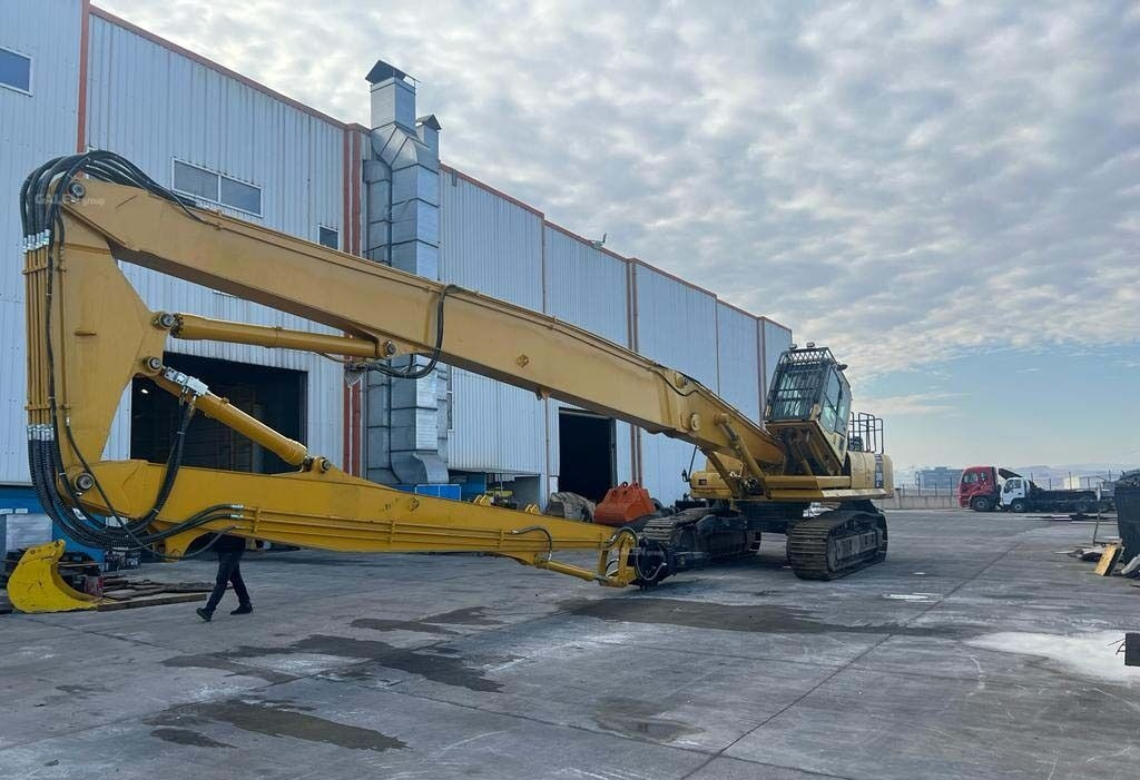 Komatsu PC390 - Гусеничный экскаватор: фото 2 Komatsu PC390 - Гусеничный экскаватор: фото 2