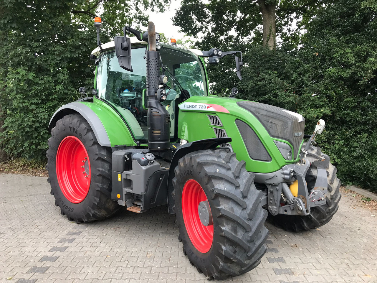 FENDT 720 Vario S4 PowerPlus - Трактор: фото 3 FENDT 720 Vario S4 PowerPlus - Трактор: фото 3