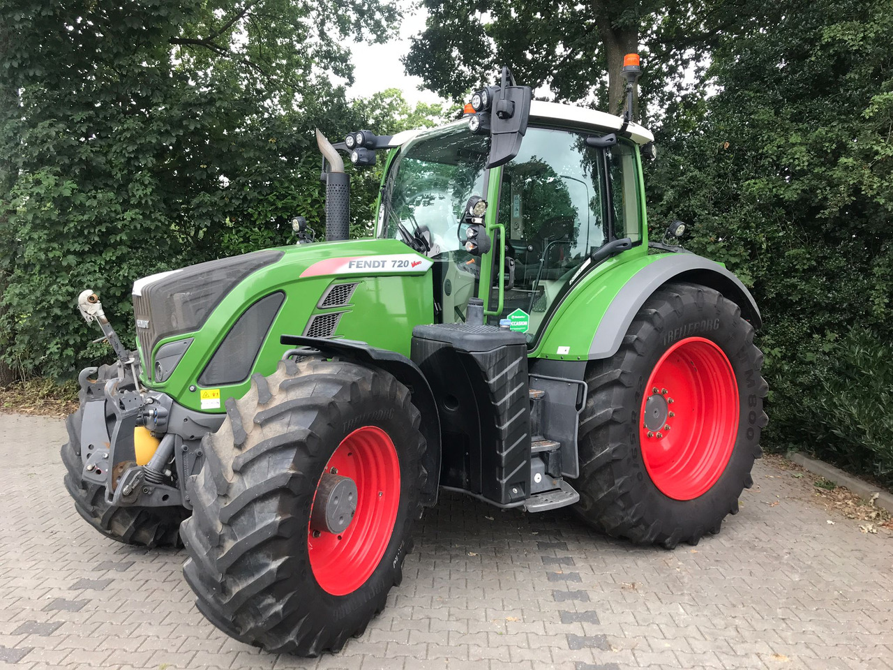 FENDT 720 Vario S4 PowerPlus - Трактор: фото 1 FENDT 720 Vario S4 PowerPlus - Трактор: фото 1