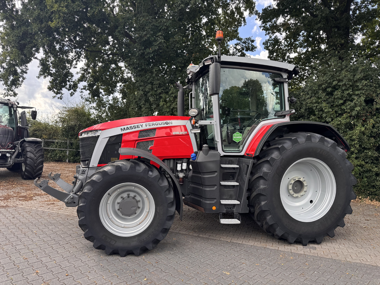 MASSEY FERGUSON 8s.205 Dyna7 Exclusive - Трактор: фото 2 MASSEY FERGUSON 8s.205 Dyna7 Exclusive - Трактор: фото 2