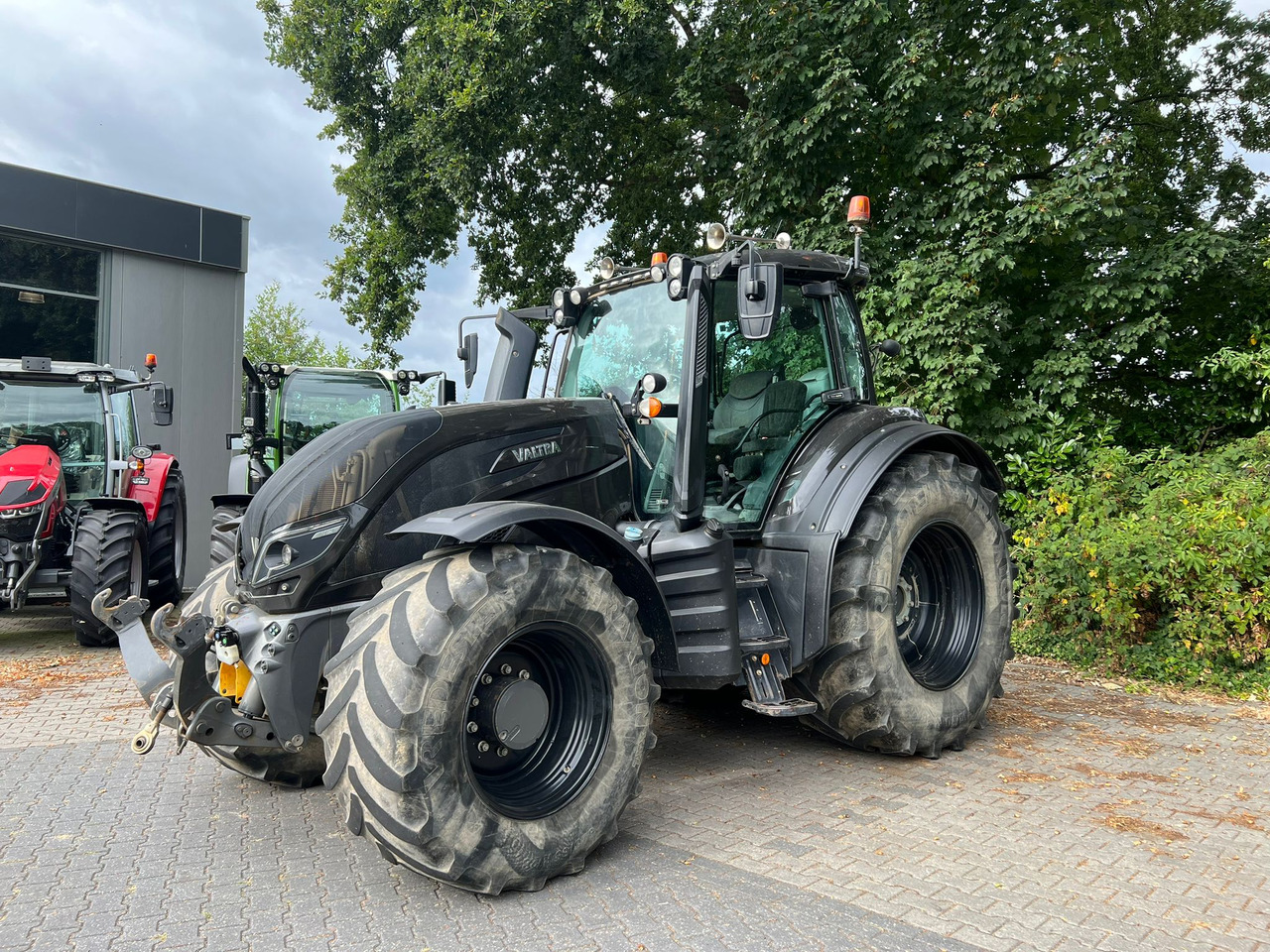 VALTRA T174 Versu - Трактор: фото 1 VALTRA T174 Versu - Трактор: фото 1