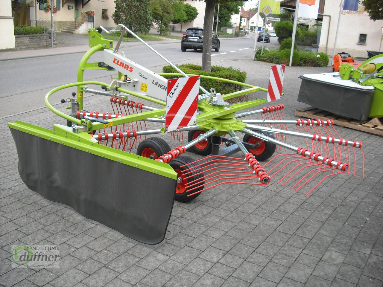 CLAAS Liner 370 - Сеноворошилка: фото 5 CLAAS Liner 370 - Сеноворошилка: фото 5