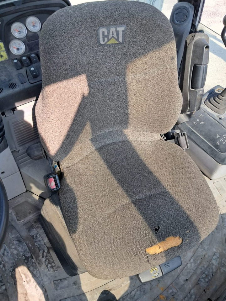 CATERPILLAR 428E - Экскаватор-погрузчик: фото 4 CATERPILLAR 428E - Экскаватор-погрузчик: фото 4