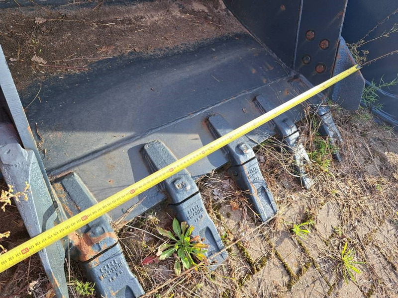 Hyundai Exacavator Digging Bucket 140, 6N4-37000 - Ковш для Строительной техники: фото 2 Hyundai Exacavator Digging Bucket 140, 6N4-37000 - Ковш для Строительной техники: фото 2