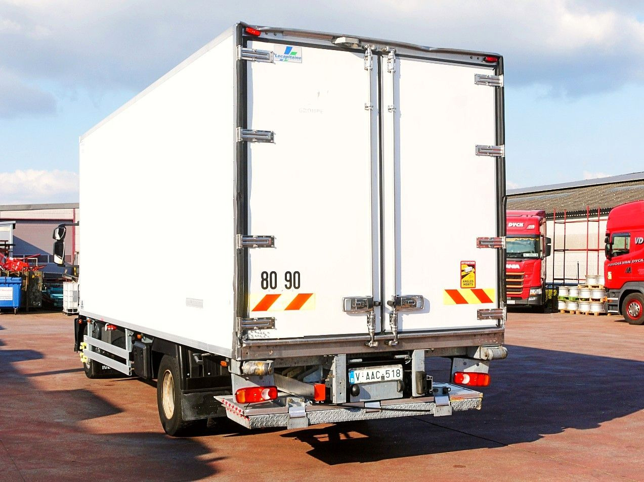 Рефрижератор Iveco 140E18 FLEISH KUHLKOFFER CARRIER SUPRA 550 LBW Iveco 140E18 FLEISH KUHLKOFFER CARRIER SUPRA 550 LBW: фото 7 Рефрижератор Iveco 140E18 FLEISH KUHLKOFFER CARRIER SUPRA 550 LBW Iveco 140E18 FLEISH KUHLKOFFER CARRIER SUPRA 550 LBW: фото 7