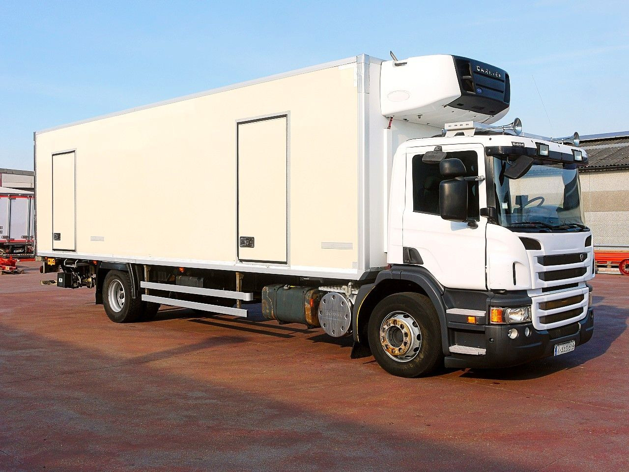 Scania P 230 KUHLKOFFER CARRIER SUPRA 950 MT A/C Scania P 230 KUHLKOFFER CARRIER SUPRA 950 MT A/C - Рефрижератор: фото 2 Scania P 230 KUHLKOFFER CARRIER SUPRA 950 MT A/C Scania P 230 KUHLKOFFER CARRIER SUPRA 950 MT A/C - Рефрижератор: фото 2