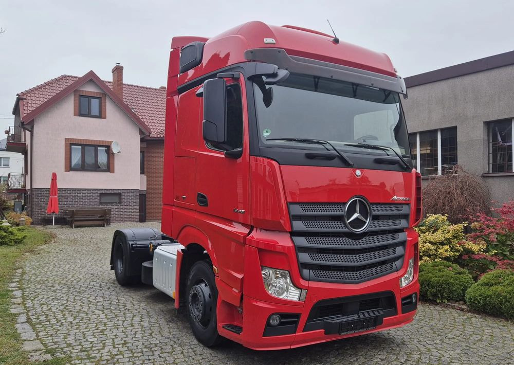 Mercedes-Benz 1845 - Тягач: фото 3 Mercedes-Benz 1845 - Тягач: фото 3