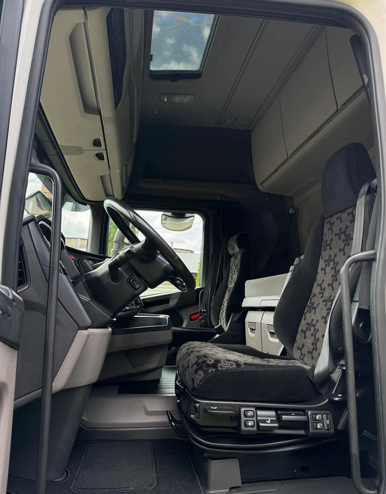 Scania R450 - Тягач: фото 2 Scania R450 - Тягач: фото 2