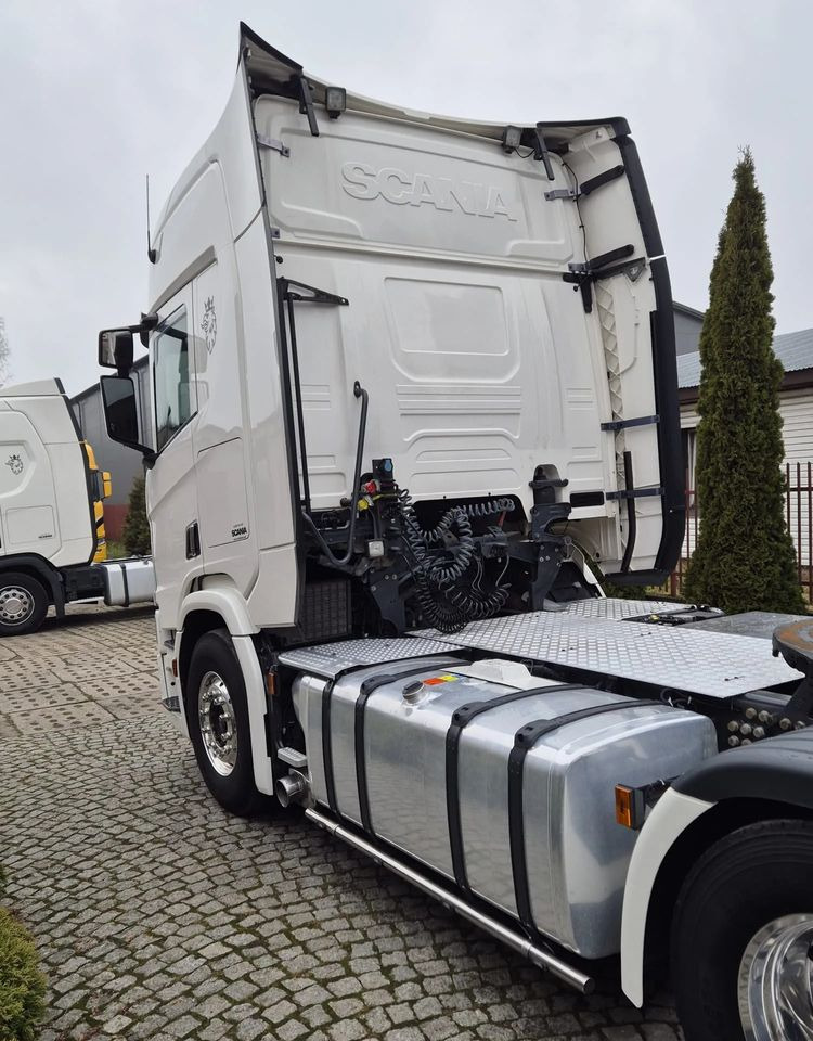 Тягач Scania R500: фото 9