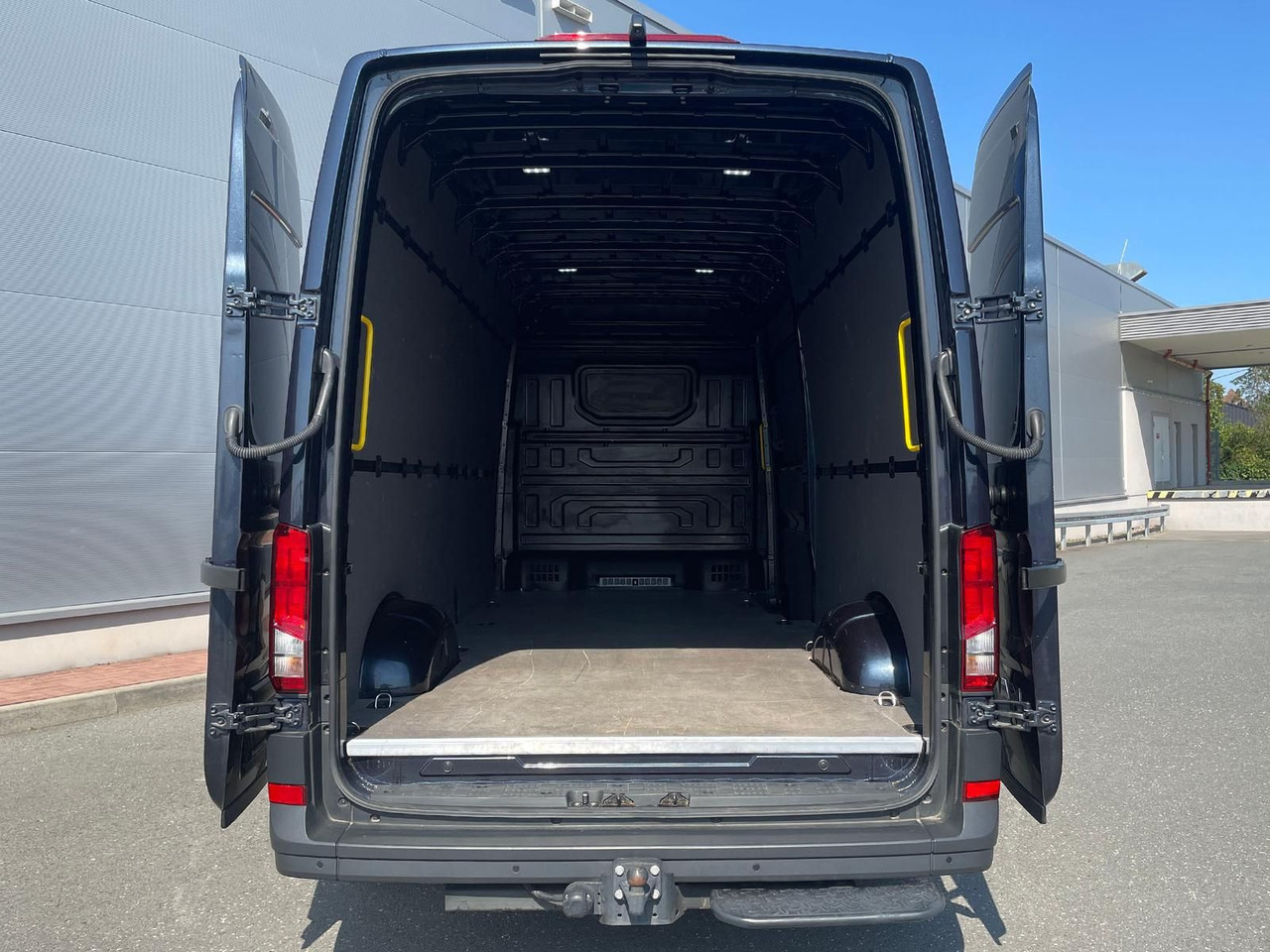 Цельнометаллический фургон MAN TGE 3.160 Kasten L4H3 LED AHK DAB KAMERA SITZHZ: фото 11 Цельнометаллический фургон MAN TGE 3.160 Kasten L4H3 LED AHK DAB KAMERA SITZHZ: фото 11