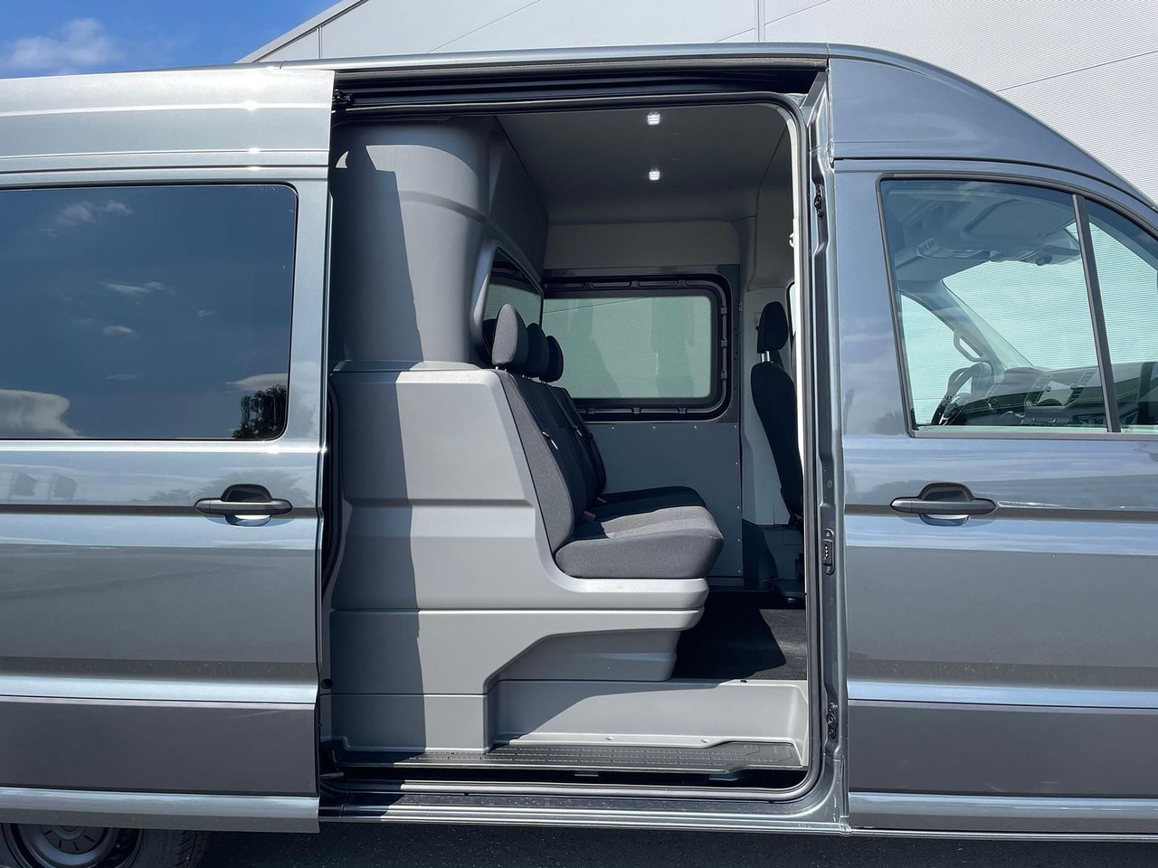 MAN TGE 3.160 L3H3 MIXTO LED AHK NAVI GRA RWD SITZH - Цельнометаллический фургон, Грузопассажирский фургон: фото 5 MAN TGE 3.160 L3H3 MIXTO LED AHK NAVI GRA RWD SITZH - Цельнометаллический фургон, Грузопассажирский фургон: фото 5