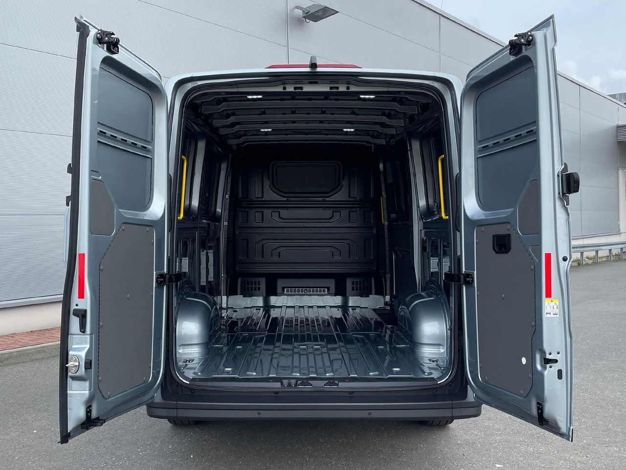 Цельнометаллический фургон MAN TGE 3.180 L3H2 Kasten LED NAVI ACC LED STANDHZ: фото 30 Цельнометаллический фургон MAN TGE 3.180 L3H2 Kasten LED NAVI ACC LED STANDHZ: фото 30