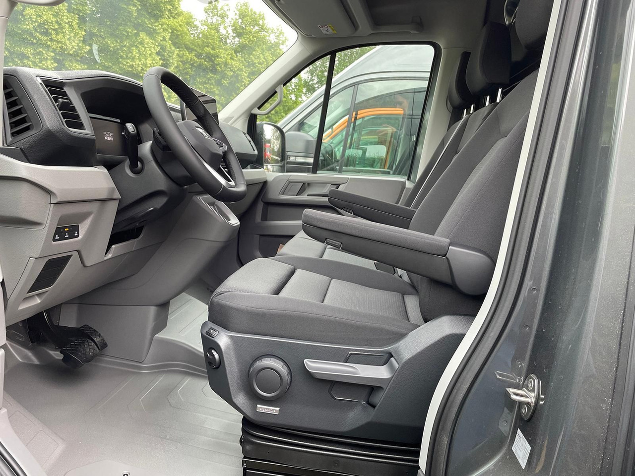 Легковой автомобиль MAN TGE 3.180 L3H3 Kasten 4x4 AHK ACC LED NAV SITZHZ: фото 13 Легковой автомобиль MAN TGE 3.180 L3H3 Kasten 4x4 AHK ACC LED NAV SITZHZ: фото 13