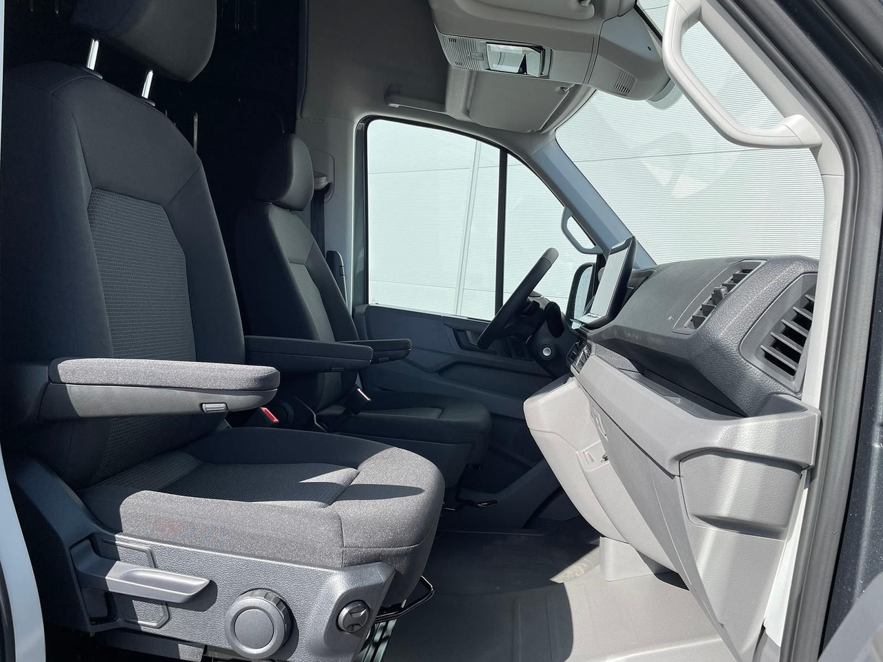 Легковой автомобиль MAN TGE 3.200 L3H3 Kasten 4x4 CAMPER DREHSITZE AHK: фото 16 Легковой автомобиль MAN TGE 3.200 L3H3 Kasten 4x4 CAMPER DREHSITZE AHK: фото 16