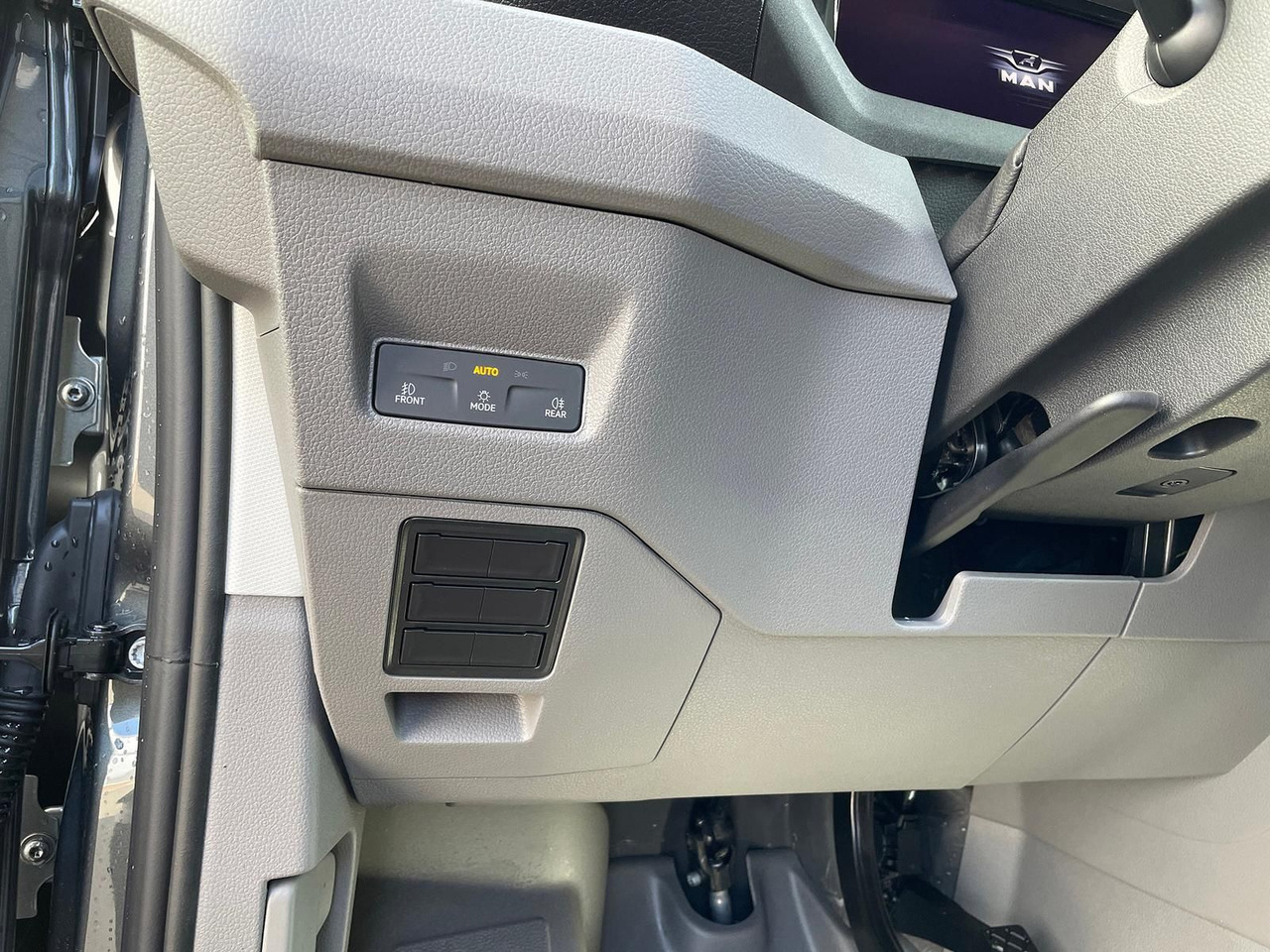 Легковой автомобиль MAN TGE 3.200 L3H3 Kasten 4x4 CAMPER DREHSITZE AHK: фото 33 Легковой автомобиль MAN TGE 3.200 L3H3 Kasten 4x4 CAMPER DREHSITZE AHK: фото 33