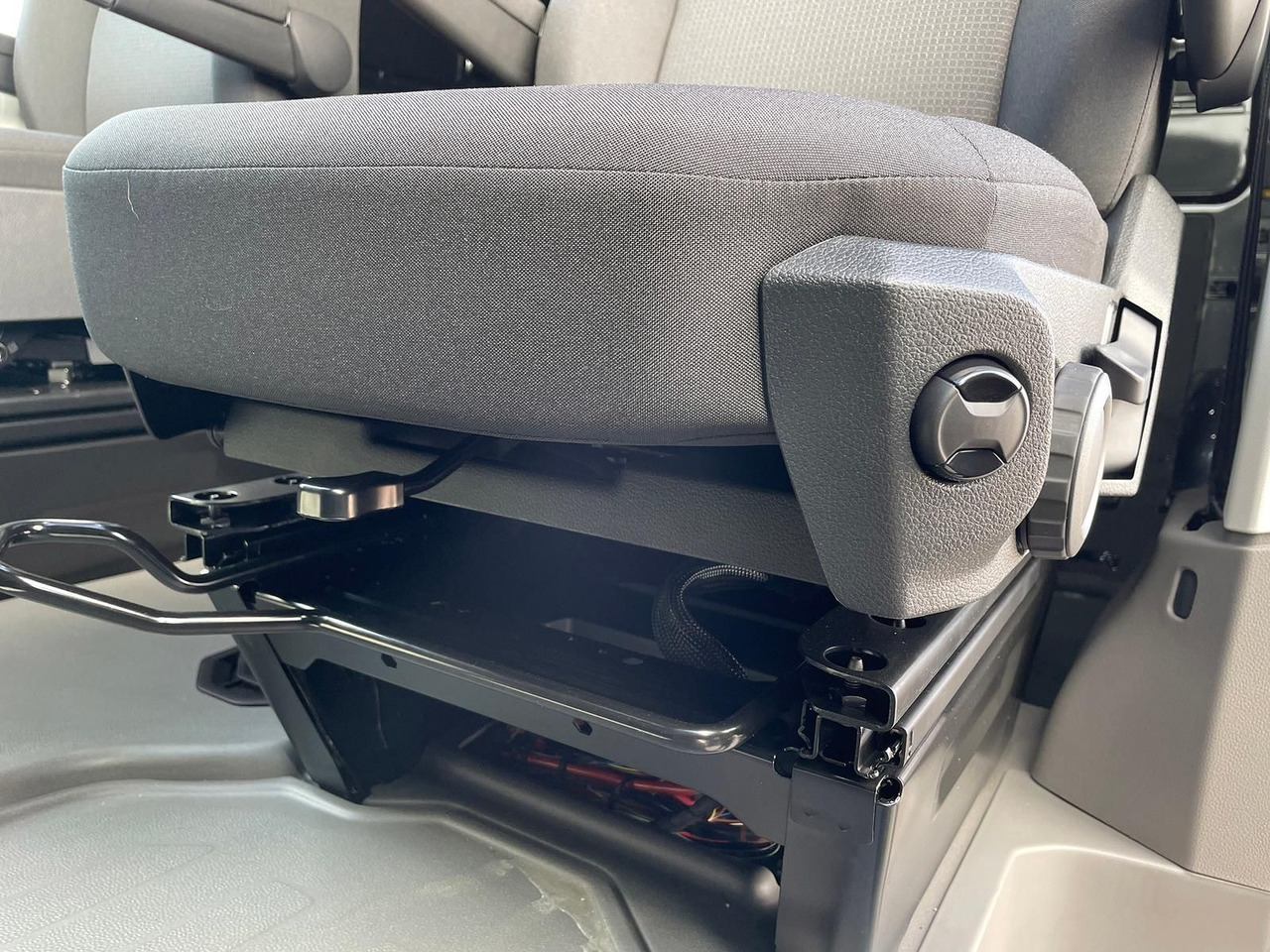 Легковой автомобиль MAN TGE 3.200 L3H3 Kasten 4x4 CAMPER DREHSITZE AHK: фото 38 Легковой автомобиль MAN TGE 3.200 L3H3 Kasten 4x4 CAMPER DREHSITZE AHK: фото 38