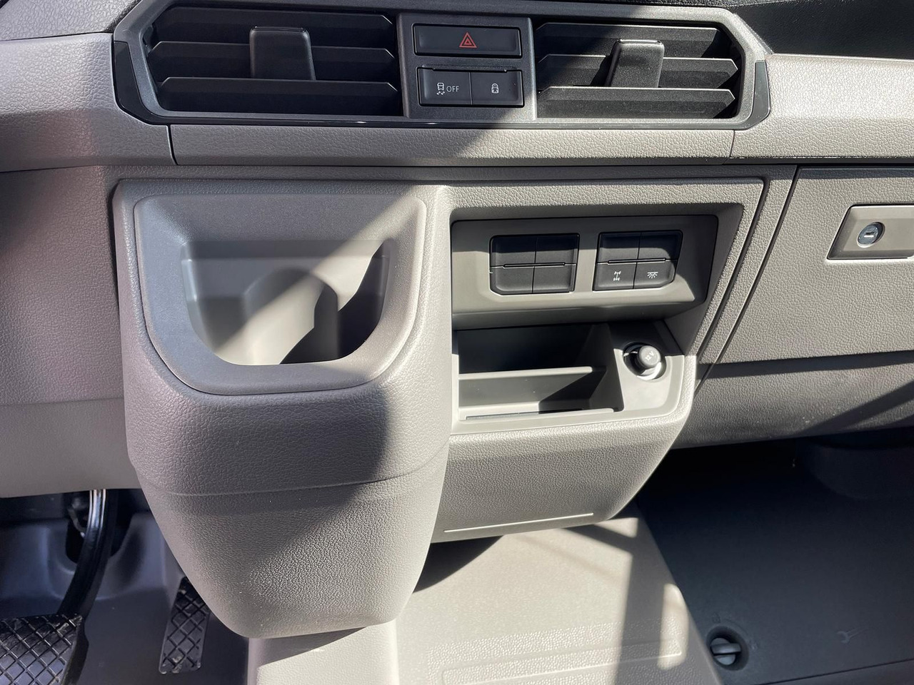 Легковой автомобиль MAN TGE 3.200 L3H3 Kasten 4x4 CAMPER DREHSITZE AHK: фото 37 Легковой автомобиль MAN TGE 3.200 L3H3 Kasten 4x4 CAMPER DREHSITZE AHK: фото 37