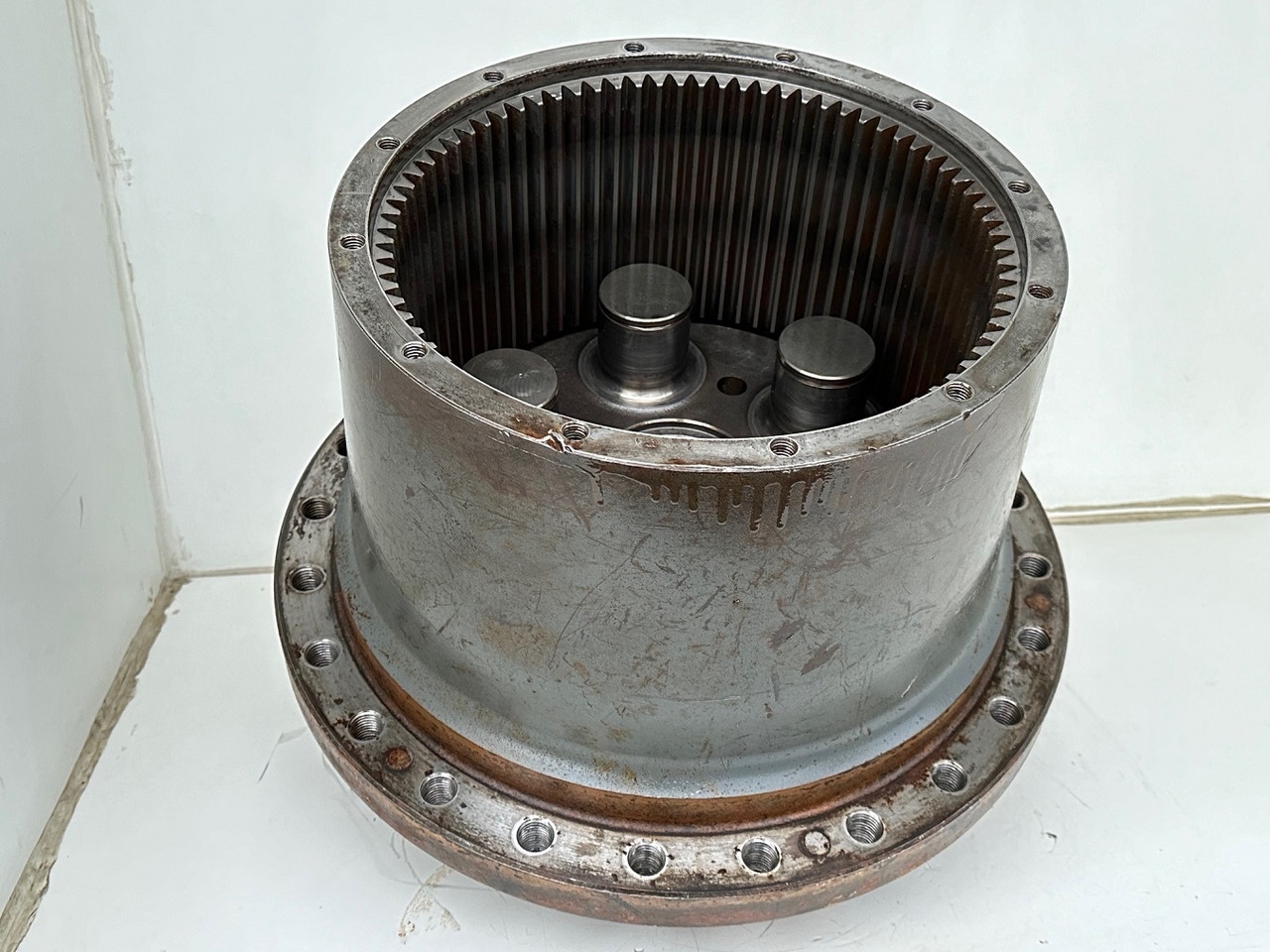 Liebherr Anschlußträger ID-Nr.90207972 mit Innenrad ID-Nr.944315903. FAT400P130-FAT400P139. R926,R928,R930,R934,R936,R938. #0992#0972# - Трансмиссия для Строительной техники: фото 4 Liebherr Anschlußträger ID-Nr.90207972 mit Innenrad ID-Nr.944315903. FAT400P130-FAT400P139. R926,R928,R930,R934,R936,R938. #0992#0972# - Трансмиссия для Строительной техники: фото 4