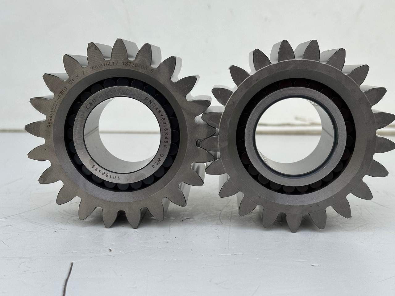 Liebherr Planetenrad mit Zylinderrollenlager ID-Nr.969490401-ID-Nr.10168338. FAT355P076-FAT355P077-FAT355P120. LH26,LH30C,LH40C,ER934,LO1916,LO1926,LOS916,LOS926,R906,R906 PROTO,R916,R920,R922,R924,R - Бортовой редуктор для Гусеничных экскаваторов: фото 1 Liebherr Planetenrad mit Zylinderrollenlager ID-Nr.969490401-ID-Nr.10168338. FAT355P076-FAT355P077-FAT355P120. LH26,LH30C,LH40C,ER934,LO1916,LO1926,LOS916,LOS926,R906,R906 PROTO,R916,R920,R922,R924,R - Бортовой редуктор для Гусеничных экскаваторов: фото 1