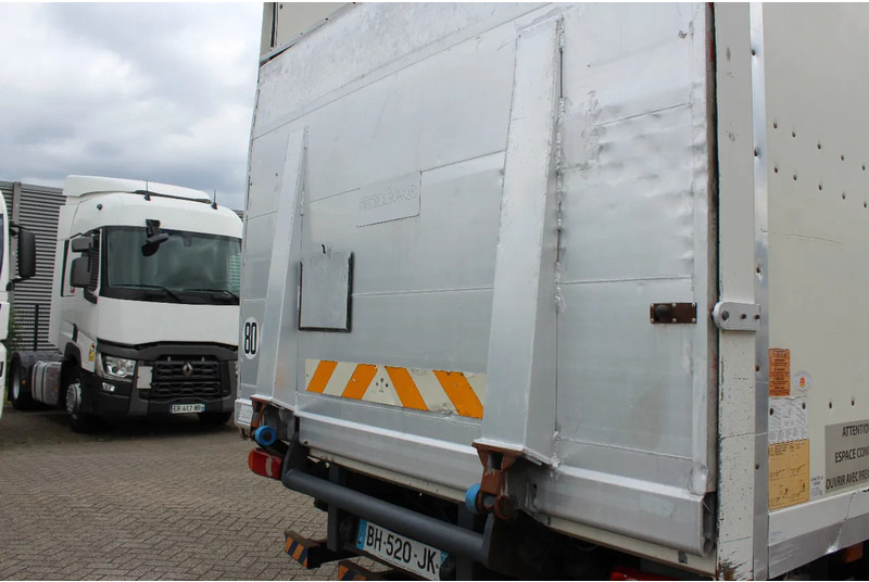 Грузовик с закрытым кузовом Renault Midlum 220 * EURO5 * MANUAL *: фото 11