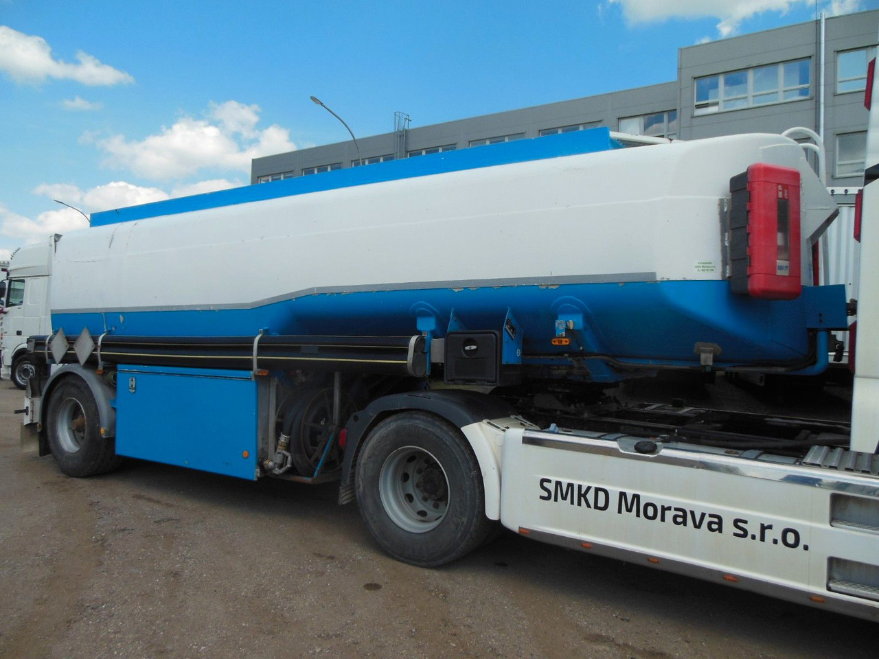 WILLIG/HALLER/HLS 240.45/2,NPC 04, 4 KAMMER - Полуприцеп-цистерна: фото 4 WILLIG/HALLER/HLS 240.45/2,NPC 04, 4 KAMMER - Полуприцеп-цистерна: фото 4