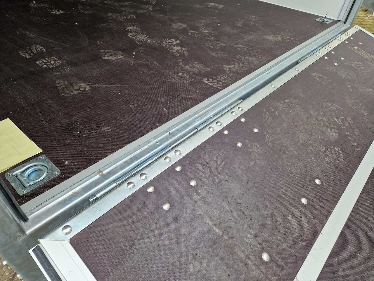 Прицеп-фургон Kargo Koffer Hochlader FC3562HKL 615x220x205cm Heckrampe XXXL 13" 3500kg 100 km/H: фото 7 Прицеп-фургон Kargo Koffer Hochlader FC3562HKL 615x220x205cm Heckrampe XXXL 13" 3500kg 100 km/H: фото 7