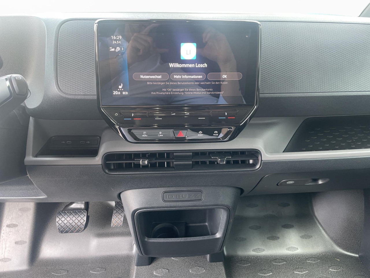 VOLKSWAGEN ID.Buzz Cargo 150 kW Klima AHK Navi - Легковой фургон, Электрический фургон: фото 4 VOLKSWAGEN ID.Buzz Cargo 150 kW Klima AHK Navi - Легковой фургон, Электрический фургон: фото 4