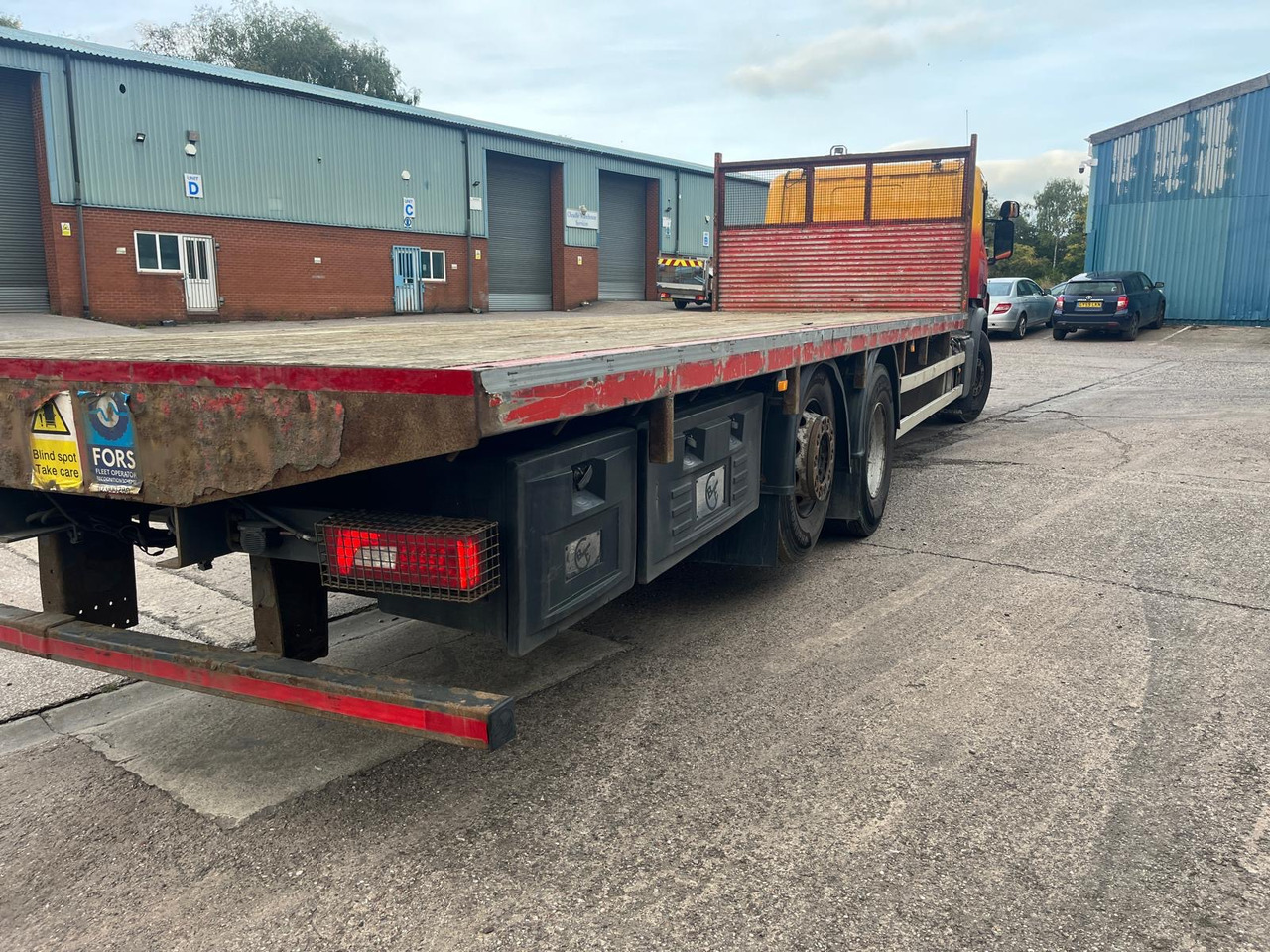 Scania P280 - Грузовик бортовой/ Платформа: фото 3 Scania P280 - Грузовик бортовой/ Платформа: фото 3