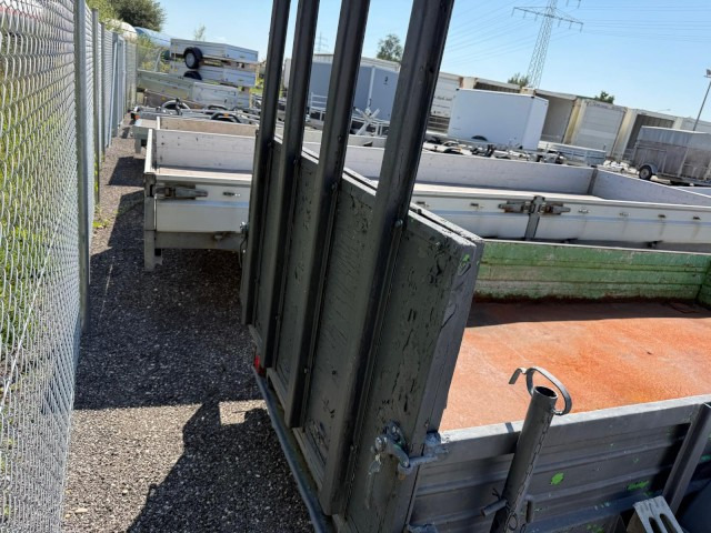 Auwaerter Baumaschinenanhänger 3420 x 1480 x 400 mm, 2,7 to. ZG - Прицеп для легкового автомобиля: фото 4 Auwaerter Baumaschinenanhänger 3420 x 1480 x 400 mm, 2,7 to. ZG - Прицеп для легкового автомобиля: фото 4