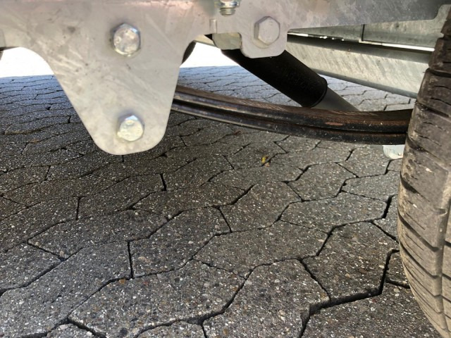 Hapert Indigo LF-2 3600 x 1740 x 200 mm, 3,5 to. Gitterrampe, 100 km/h, Parabelfederung - Прицеп для легкового автомобиля: фото 3 Hapert Indigo LF-2 3600 x 1740 x 200 mm, 3,5 to. Gitterrampe, 100 km/h, Parabelfederung - Прицеп для легкового автомобиля: фото 3