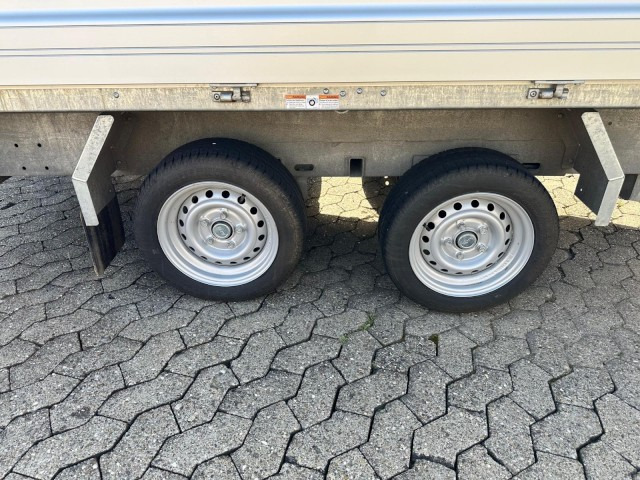 Humbaur 3-Seitenkipper HTK 3000.31 Alu, mit Laubgitteraufsatz, 3140 x 1750 x 350 mm, 3,0 to. - Самосвальный прицеп: фото 3 Humbaur 3-Seitenkipper HTK 3000.31 Alu, mit Laubgitteraufsatz, 3140 x 1750 x 350 mm, 3,0 to. - Самосвальный прицеп: фото 3