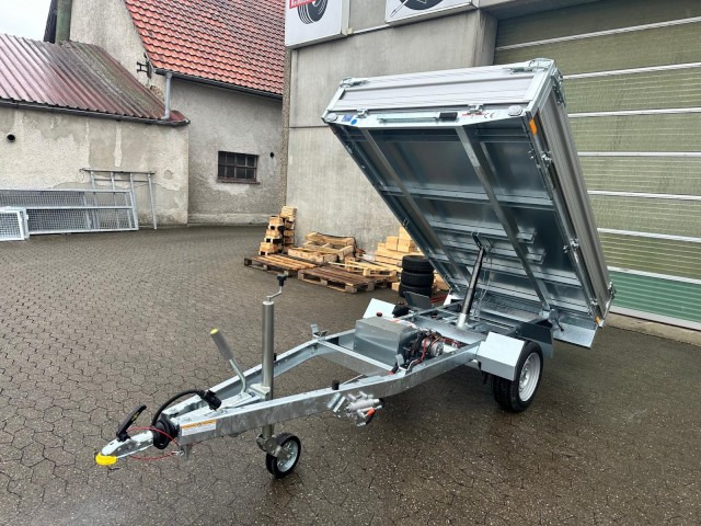 Humbaur HUK 182715 Heckkipper 1,8 t. E-Pumpe, 2680 x 1500 x 300mm - Самосвальный прицеп: фото 1 Humbaur HUK 182715 Heckkipper 1,8 t. E-Pumpe, 2680 x 1500 x 300mm - Самосвальный прицеп: фото 1