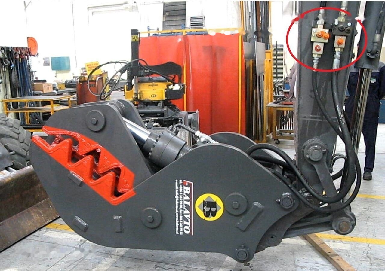 Balavto B-Quick hydraulic hoses for mini - Сцепное устройство для Мини-экскаваторов: фото 4 Balavto B-Quick hydraulic hoses for mini - Сцепное устройство для Мини-экскаваторов: фото 4