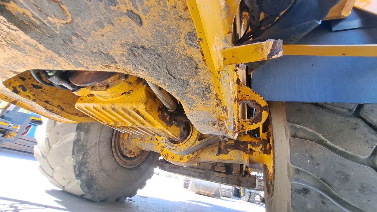 Колёсный погрузчик VOLVO L150H: фото 15 Колёсный погрузчик VOLVO L150H: фото 15