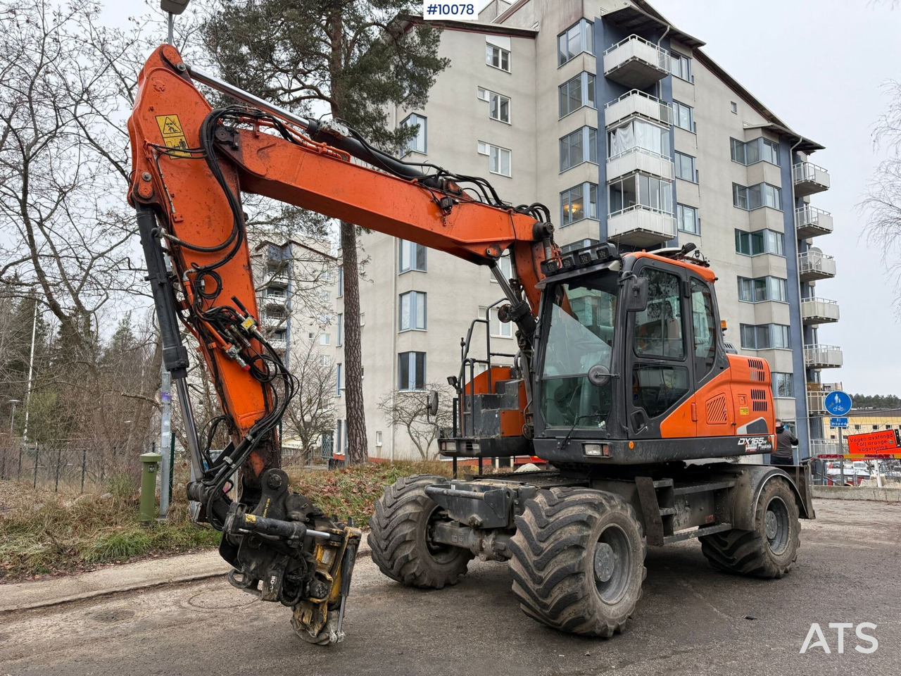 Doosan DX165W-5 Wheeled excavator (VIDEO) - Колёсный экскаватор: фото 1 Doosan DX165W-5 Wheeled excavator (VIDEO) - Колёсный экскаватор: фото 1