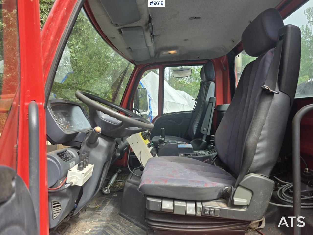 MB Unimog with equipment - Снегоуборочная машина: фото 5 MB Unimog with equipment - Снегоуборочная машина: фото 5